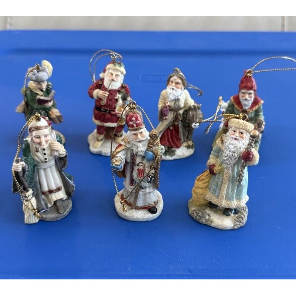 The International Santa Claus Collection Lot Of 7 Figurines VTG